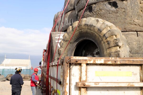 División El Teniente comienza el reciclaje y valorización de 6.400 toneladas de Neumáticos Fuera de Uso (NFU).